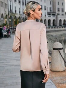 SHEIN BIZwear 素色繫帶領襯衫 - 卡其色 - 查看 3