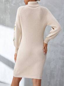 SHEIN Clasi 女款高領花朵刺繡毛衣洋裝 - 杏色 - 查看 2