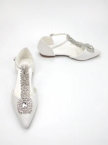 秋冬女士奢华水钻链条装饰白色闪光面料尖头镂空平底鞋，适合婚礼派对