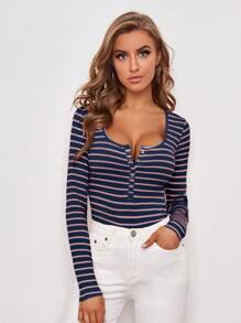 SHEIN Essnce 大圓領條紋印花前紐扣T恤 - 彩色 - 查看 1