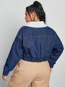 CovetEZ 大碼羊絨領口翻蓋細節短款牛仔夾克 - 深色水洗藍 - 查看 2