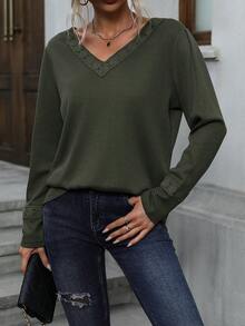 EMERY ROSE 鏤空蕾絲花邊T恤 - 軍綠色 - 查看 4