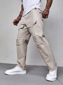 Manfinity LEGND Men's Loose Fit Cargo Pants With Flap Pockets - Grey - View 4