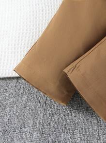 SHEIN 男小童字母貼布條紋飾邊背心上衣和褲子&襯衫 - 卡其色 - 查看 7