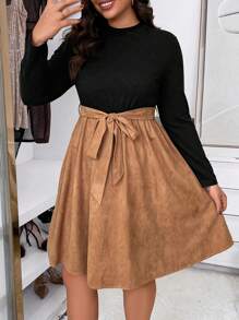 Calvaya 双色系腰带 A 字形连衣裙