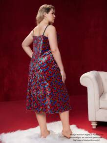 Marilyn Monroe X SHEIN Plus Allover Floral Print Slip Nightdress - Red - View 2