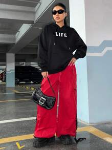 SHEIN EZwear 標語和人物圖案落肩袖連帽衫 - 黑色 - 查看 3
