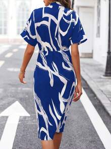 SHEIN Clasi Đầm Maxi Tay Cánh Dơi In Họa Tiết Đồ Họa Phía Trước Cho Nữ - Màu xanh lam - Xem 2