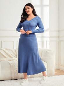 Mulvari Plus Solid V Neck Sweater & Knit Skirt - Blue - View 4