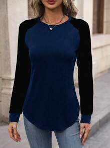 SHEIN LUNE Camiseta gráfica de mujer con mangas raglán de bloques de color - Azul - Ver 3