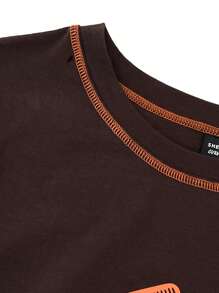 SHEIN EZwear 大碼骷髏&標語圖案頂針短款T恤 - 巧克力棕 - 查看 7