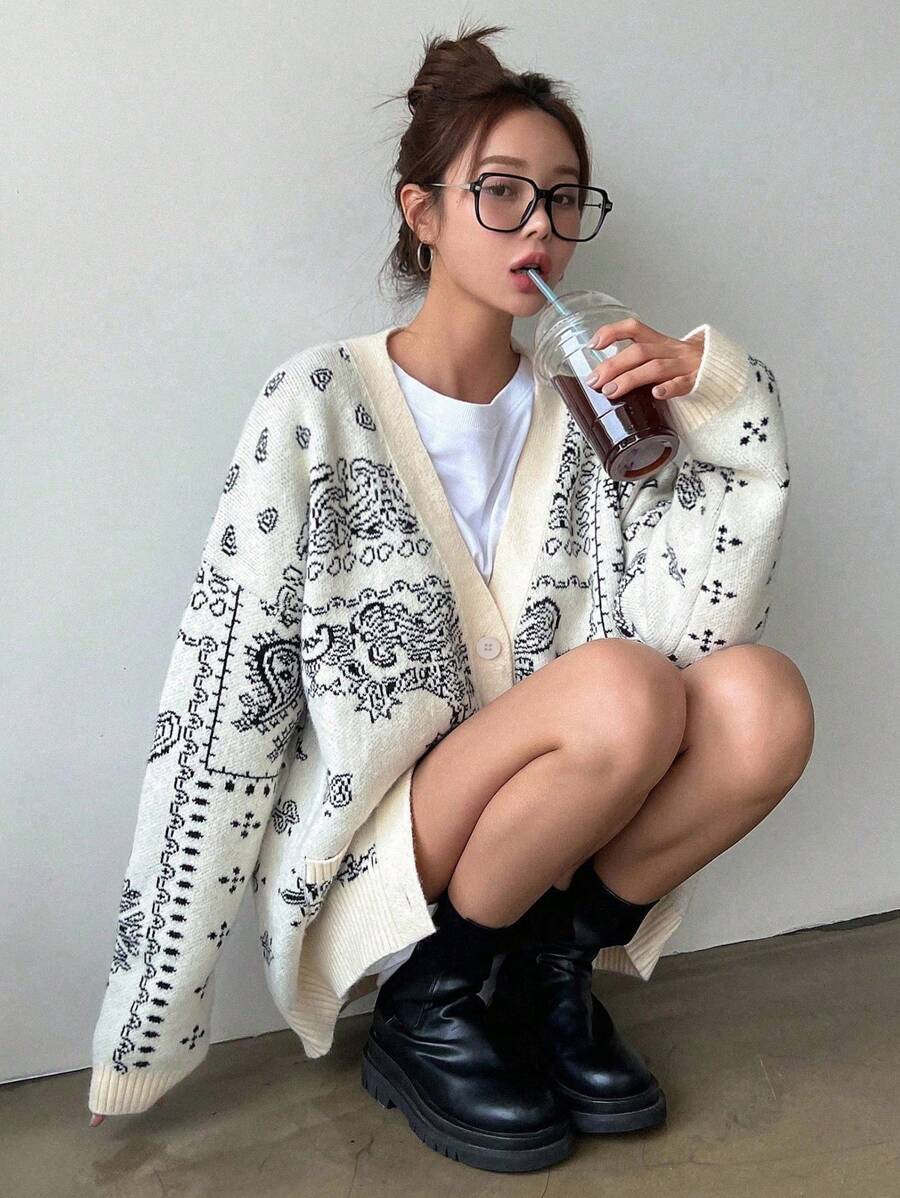 DAZY 佩斯利图案落肩开衫，女士深秋休闲口袋落肩 V 领宽松米色佩斯利女式开衫，休闲日常穿着，长袖上衣夹克 - 米色 - 查看 1