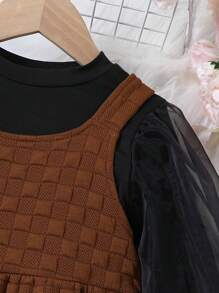 SHEIN Kleine Mädchen Kontrast Mesh T-Shirt mit Laternenärmeln und einfarbiges Kleid