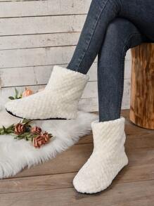 女性室內毛茸茸柔軟的厚頭髮舒服的靴子,兔毛平滑心形優雅家庭鞋,柔軟的防滑鞋底,按摩產品舒服的女性鞋