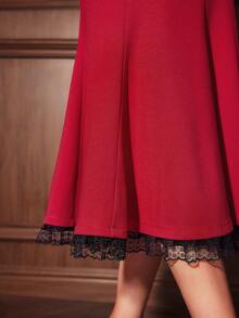 SHEIN DECDS 紐扣細節蕾絲邊魚尾短裙 - 酒紅色 - 查看 8