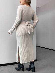 SHEIN 孕婦純色羅紋針織裹身交叉繫帶後開衩下擺連身裙 - 卡其色 - 查看 2