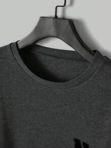 EURMUSE Men's Solid Color Letter Printed Two Piece Set - Dark Grey - View 3