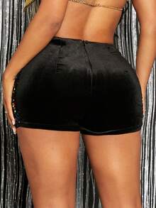 SHEIN SXY 對比鑲嵌亮片絨布短褲 - 黑色 - 查看 2