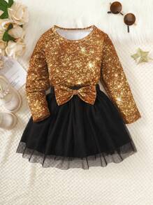 SHEIN 年轻女孩闪亮印花 T 恤和蝴蝶结网眼裙套装 - 彩色 - 查看 1