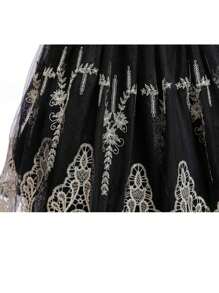 SHEIN Chica preadolescente Vestido de fiesta de malla con bordado