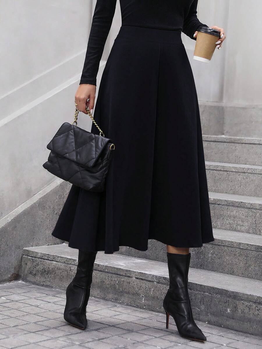 Chiquease Solid High Waist Flare Skirt - Black - View 1