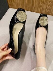 2025年秋季时尚经典麂皮金属水钻扣方跟女平底鞋 - 黑色 - 查看 4