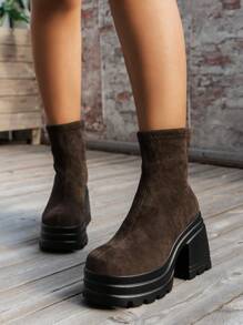 Women's Fashionable Brown Slip-On High Heels Thick Bottomed Casual Boots With Faux Suede And Warm Plush Lining