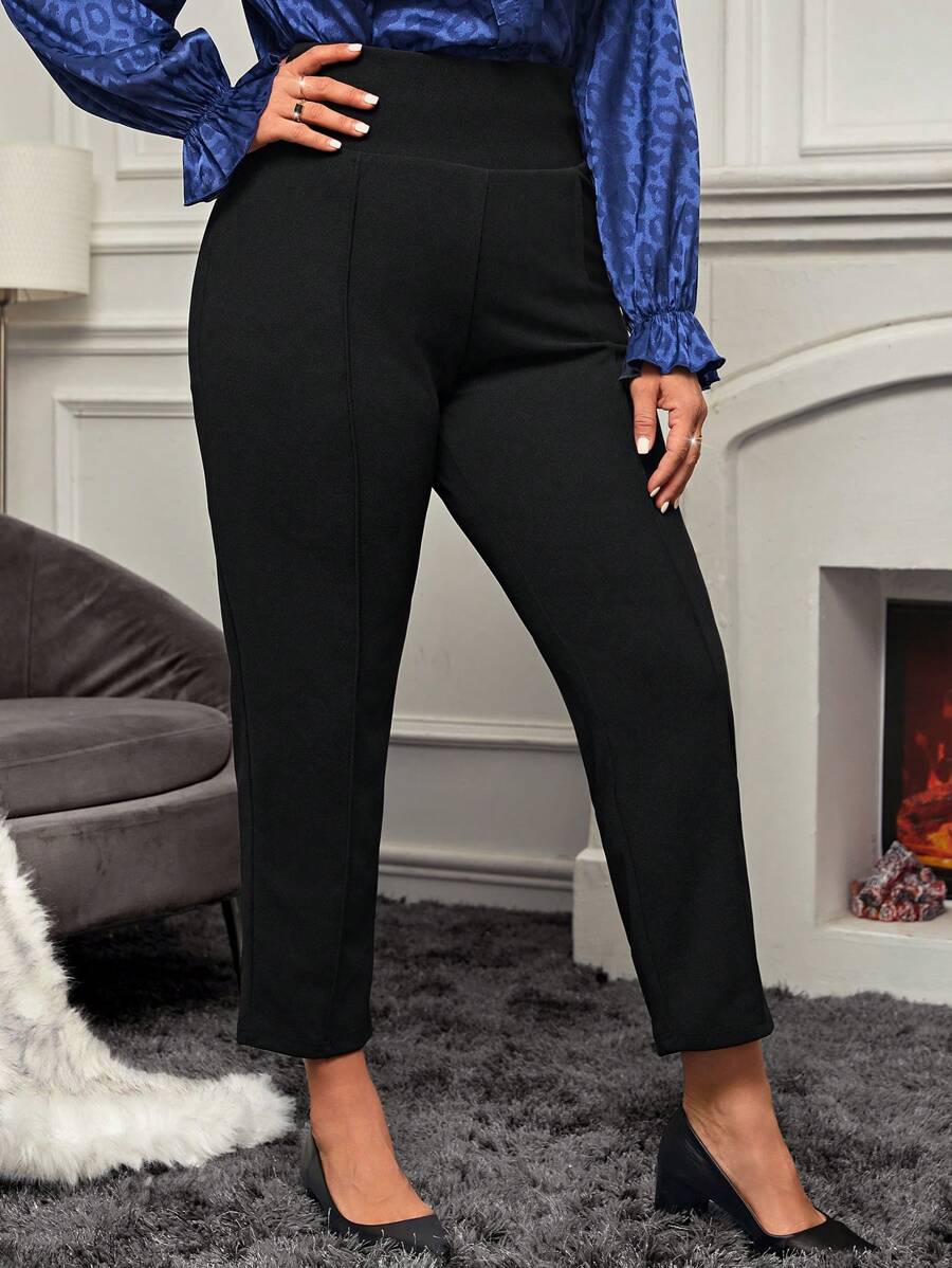 EMERY ROSE Plus Size Solid Color Ultra High Waist Seam Detail Capri Leggings