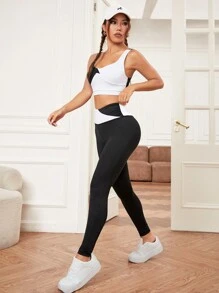 Easithlete 女士拼色運動套裝 - 黑與白 - 查看 5