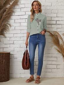 EMERY ROSE Figure Embroidery Roll Tab Sleeve Blouse - Green - View 4