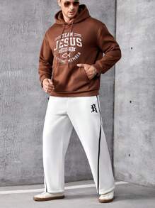 Manfinity Homme Men Plus Letter Graphic Kangaroo Pocket Drawstring Hoodie - Brown - View 6