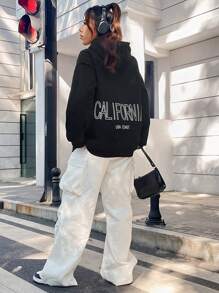 SHEIN Unity Capucha con estampado de letra de hombros caídos con cordón - Negro - Ver 1