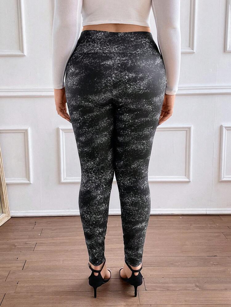 Plus Allover Print Leggings