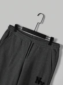 EURMUSE Men's Solid Color Letter Printed Two Piece Set - Dark Grey - View 4