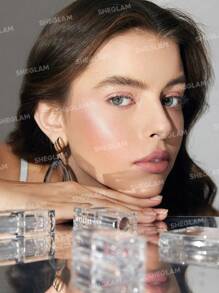 SHEGLAM 宇宙水晶慕斯螢光筆-Pinky Promise 螢光筆 粉末閃光 持久亮白 不結塊 粉紅色螢光筆 螢光筆 品牌 美容 化妝 化妝品 適合女性與女孩 完美搭配冬季 Y2K 時尚 流行 生日禮物 假期 派對準備就緒 最佳顏色 - Pinky Promise - 查看 3