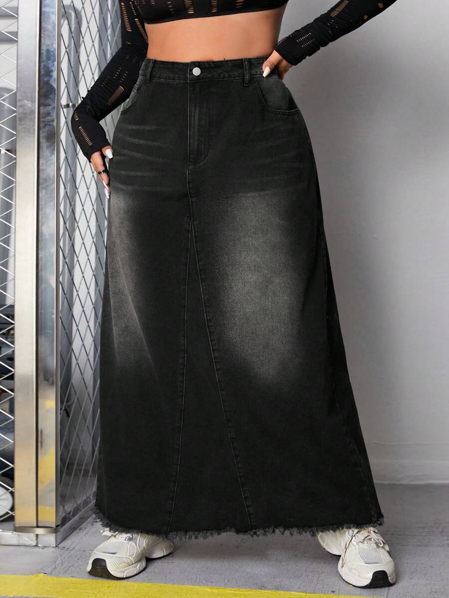 SHEIN EZwear Plus High Waist Raw Cut Denim Skirt - Black - View 1