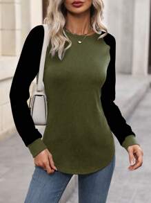 SHEIN LUNE Colorblock Raglan Sleeve Tee Graphic Tees Women Tops Fall Cloth For Women - Green - View 5