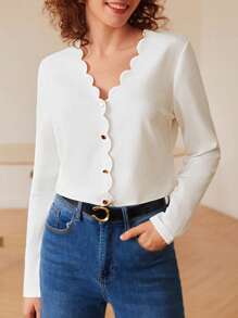 SHEIN Frenchy Cắt vỏ sò Nút phía trước Áo thun - trắng - Xem 1
