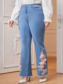 Mulvari Plus Floral Embroidery Appliques Flare Leg Jeans - Light Wash - View 5