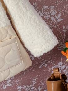 男嬰雙口袋連帽絨毛外套