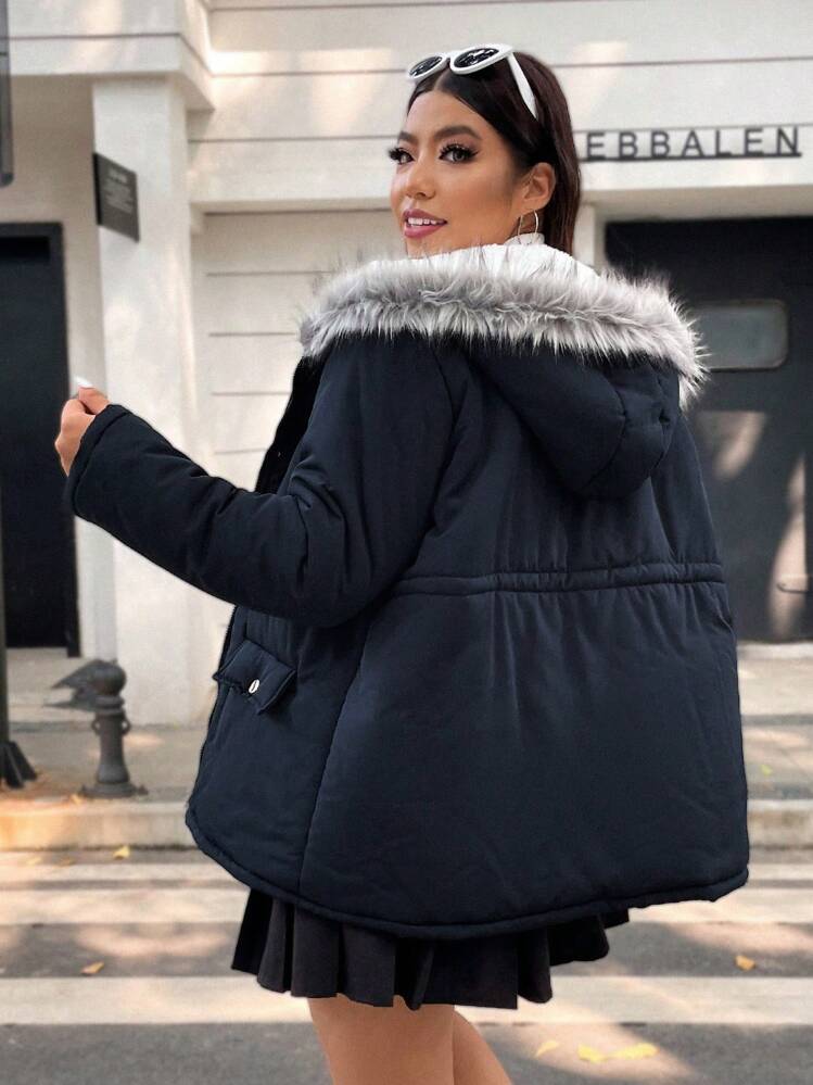 SHEIN MOOSTA Abrigo acolchado con capucha y ribete de peluche, ropa de invierno talla extra - Azul Marino - Añade 2