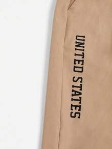 SHEIN 男大童字母圖案紐扣細節長褲 - 卡其色 - 查看 9