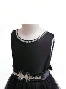 SHEIN Chica preadolescente Vestido de fiesta de malla con bordado
