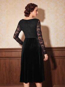 SHEIN DECDS 蕾絲拼接雞心領口A字連衣裙 - 黑色 - 查看 9