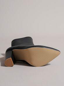 2025秋冬新款粗跟短靴女尖头高跟靴欧美时尚细跟靴 - 黑色 - 查看 4