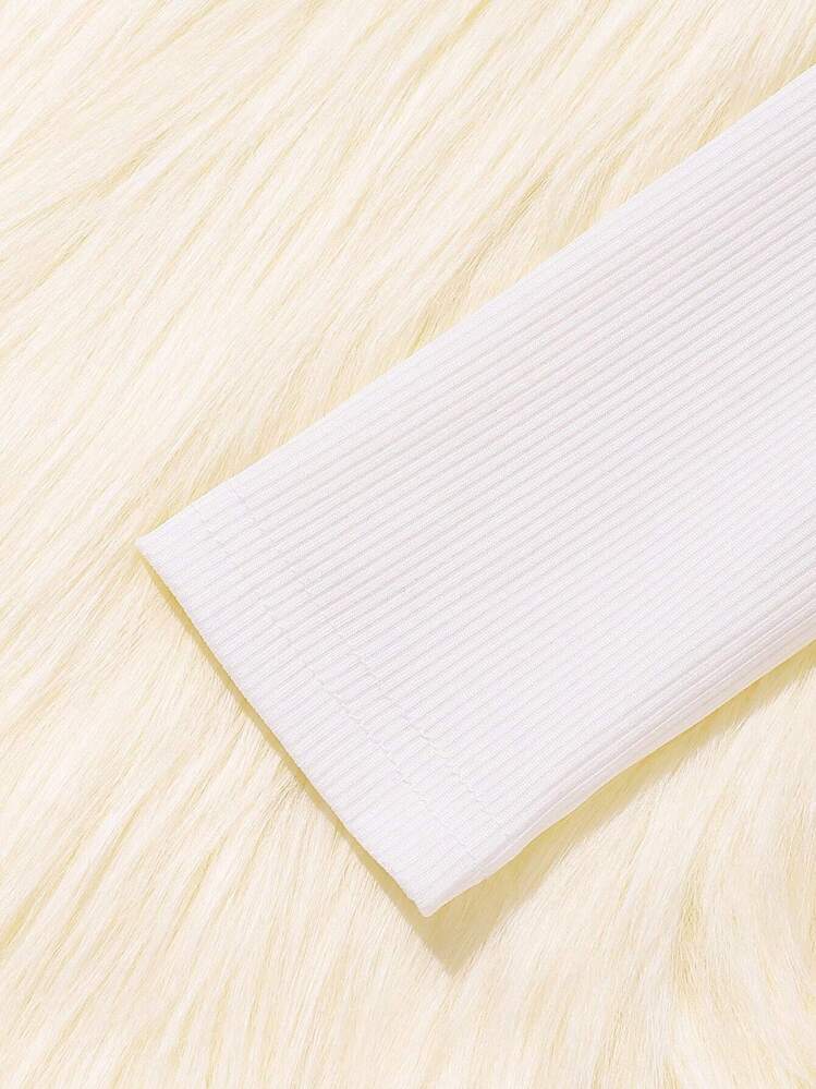 SHEIN 3 Peças Conjunto de Roupas Casuais Fofas para Bebê Menina, Colete de Flanela Xadrez Grosso e Quente, Para o Natal - Multicolorido - Visão 5