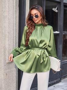 SHEIN Privé 褶邊領腰帶緞面襯衫 - 綠色 - 查看 3
