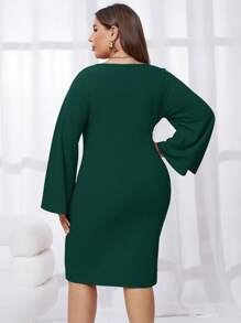 SHEIN Privé Hơn Tay áo kèn  Nút phía trước Váy bodycon - Màu xanh lá cây đậm - Xem 2