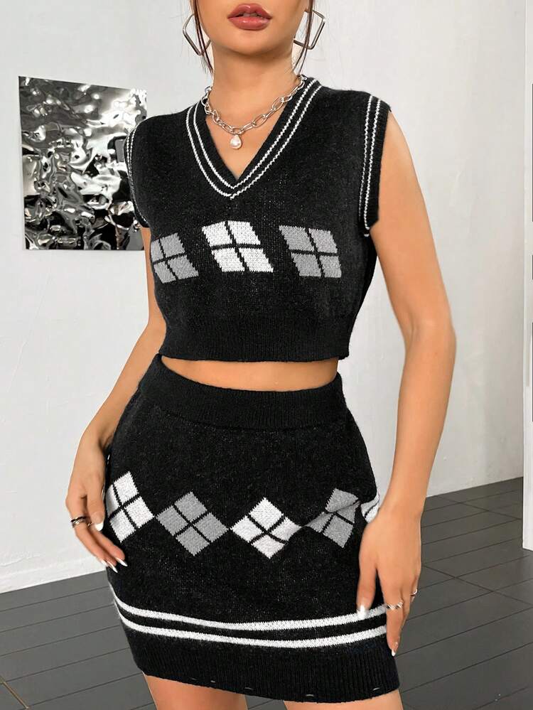 Argyle Pattern Striped Trim Sweater Vest & Knit Skirt Without Blouse