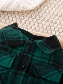 圣诞宝宝格子印花翻盖口袋衬衫和裤子（不含 T 恤）